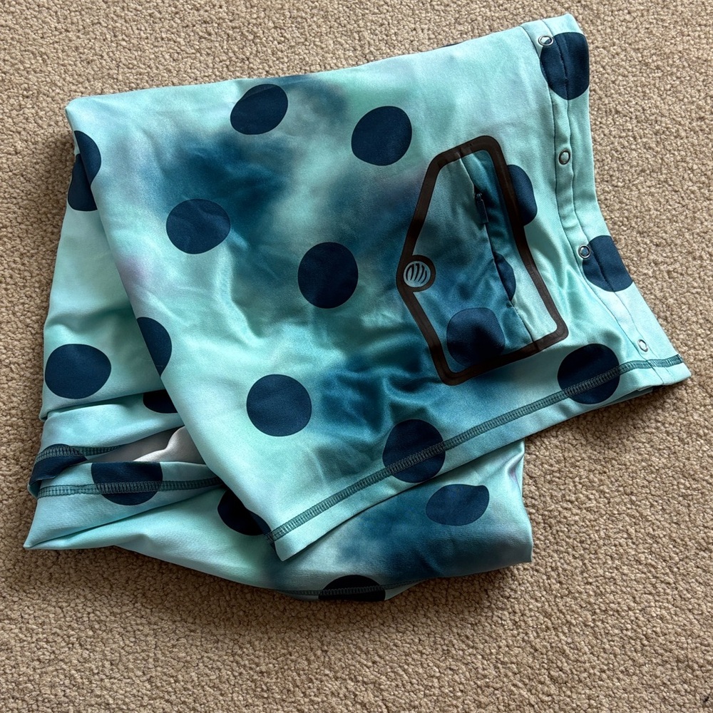 MPG Aqua and White Scarf
